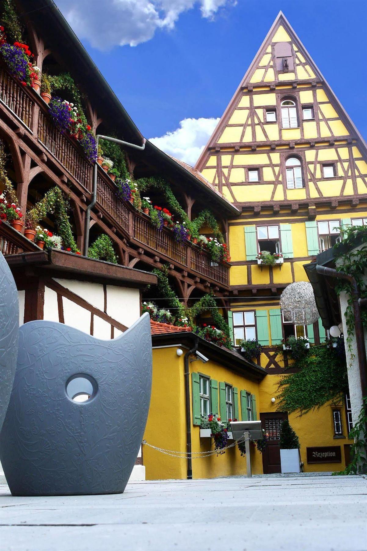 ヘーゼルホフ ホテル ディンケルスビュール エクステリア 写真